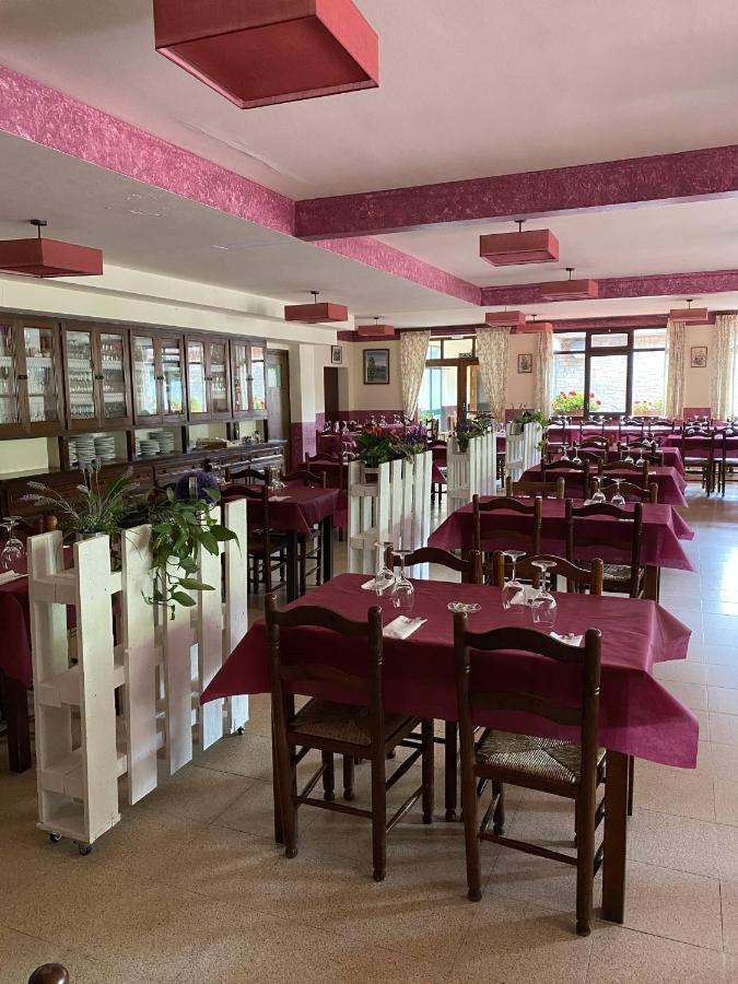 Hostatgeria I Restaurant Coll De Condreu *